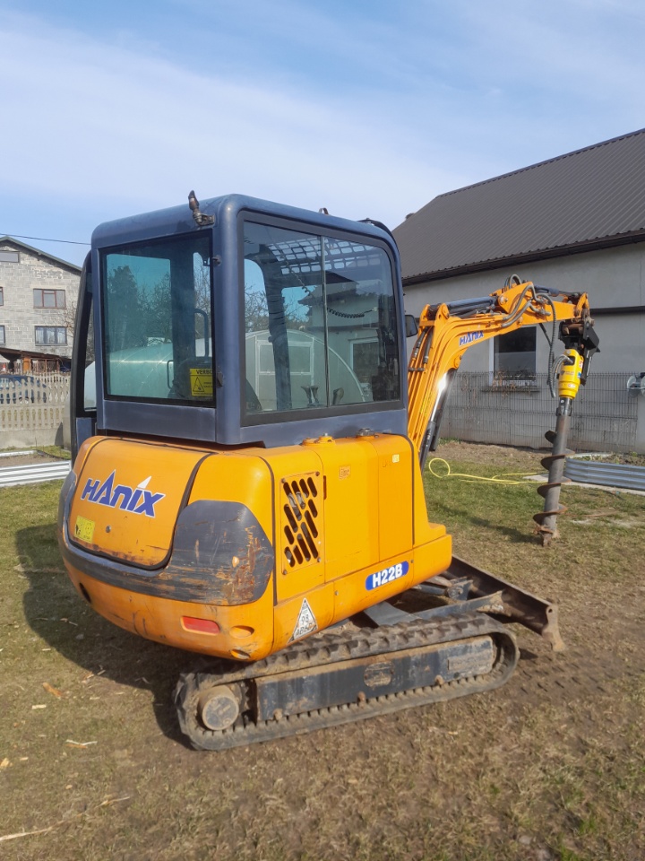 Minikoparka Hanix H22B z wiertnicą - Zawiercie